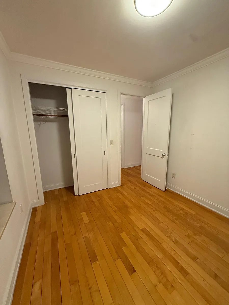 Building Photo - 742 Saint Nicholas Ave #16