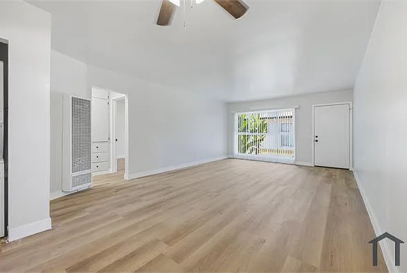 4234 Degnan Blvd #L — Photo 3