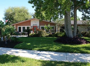 2390 Austin St, League City, TX 77573