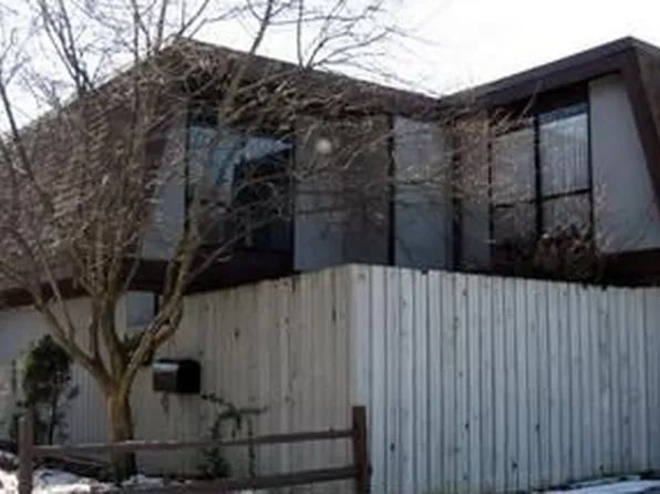 5493 Worth Forest Pl, Columbus, OH 43229