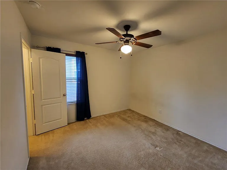 222 Telluride Dr — Photo 21