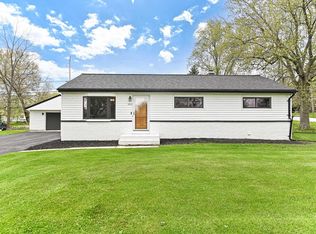 3351 E Carol Ct, Oak Creek, WI 53154