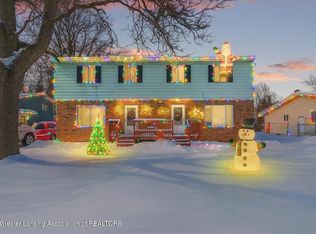 4114 Burchfield Dr, Lansing, MI 48910