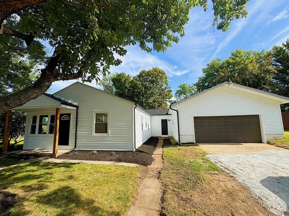 405 Dartmoor Rd, Kingsford Heights, IN 46346