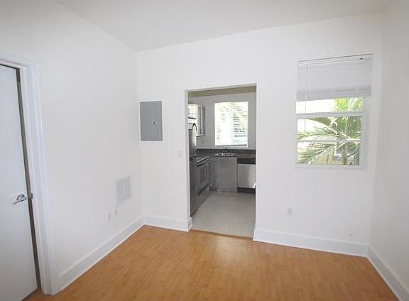 4th image of 1000 Meridian Ave #188