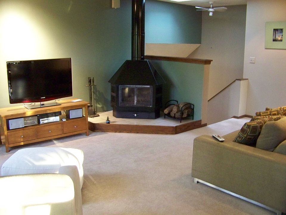 Upper level living area