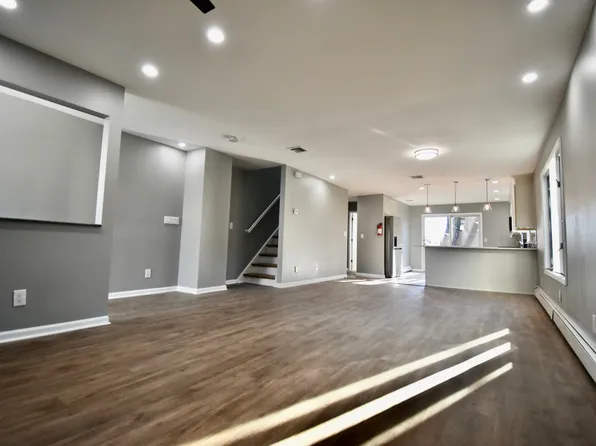 2482 5th Street image 3 of 19