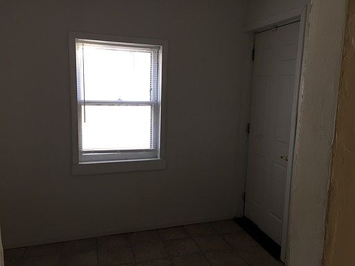 3rd image of 8310 Pennsylvania Ave
