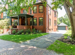 97 Vaughan St, Portland, ME 04102