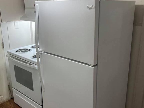 2nd image of 102-106 W Main St W #11283758