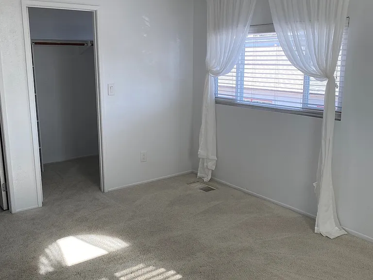 1528 Grand Ave #1 — Photo 13