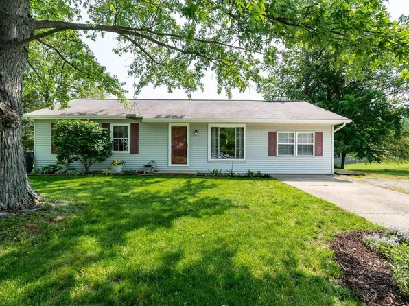 3221 S Yonkers St, Bloomington, IN 47403