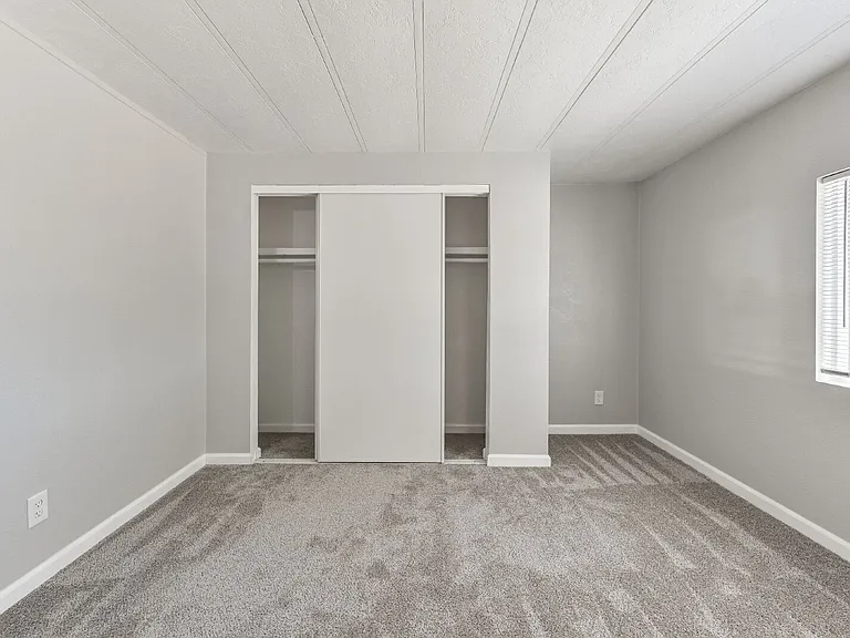 4453 Maia Way — Photo 43