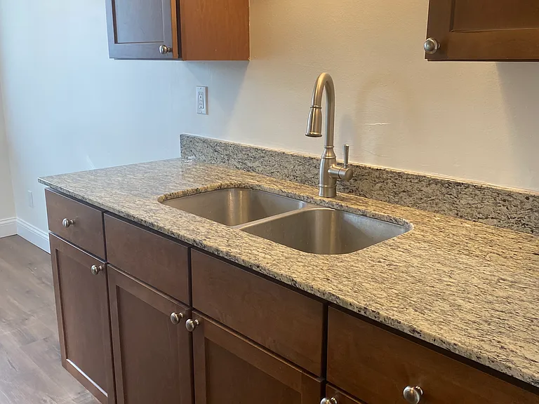 2736 Colfax Ave S #203 — Photo 8