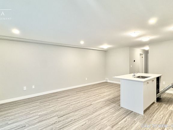 3rd image of 130 Otterbein Rd #58