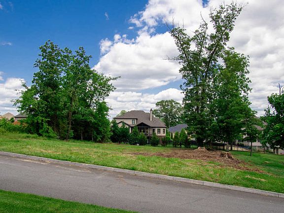 3rd image of 1625 Charlottesville Blvd