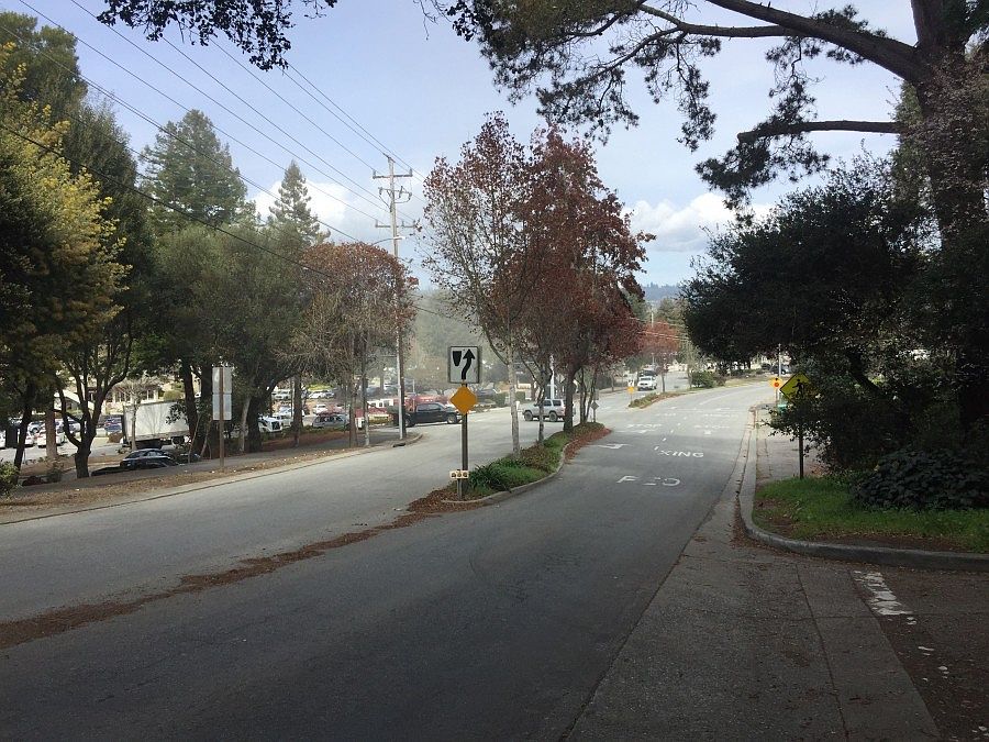 2nd image of 680 Rio Del Mar Blvd