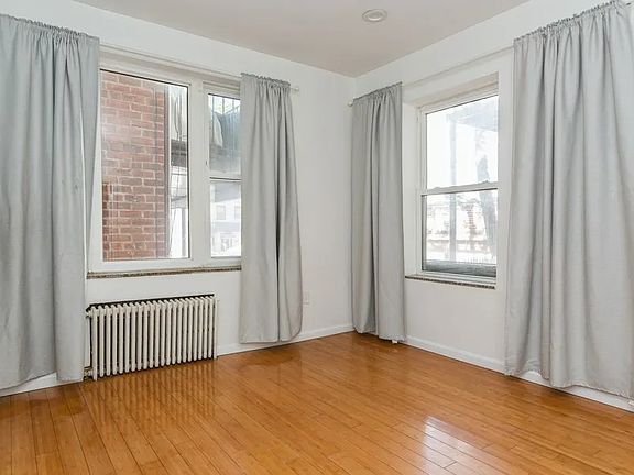 4th image of 3024 23rd St