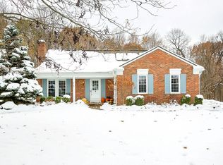 2103 N Fairview Ln, Rochester Hills, MI 48306