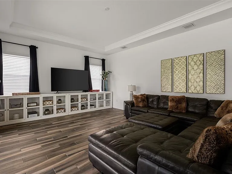 10396 Royal Cypress Way — Photo 15
