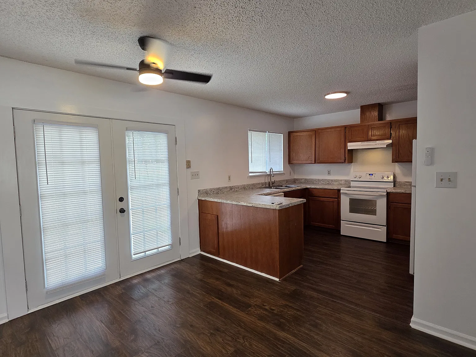 109 Indianola Court - 1 — Photo 4