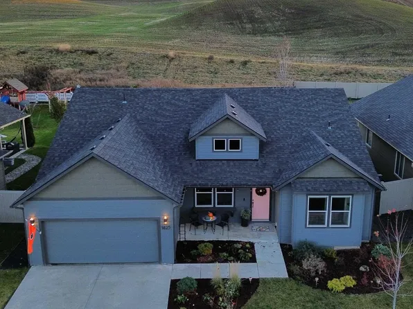1825 SW Panorama Dr, Pullman, WA 99163