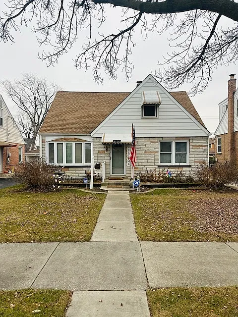3133 Sarah St photo 1