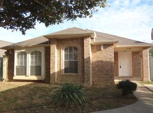 5210 Southlake Dr, Laredo, TX 78043