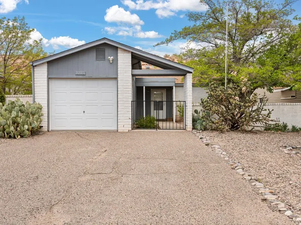 4245 Russel Ct NE, Rio Rancho, NM 87124