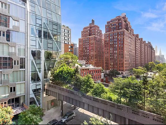 3rd image of 520 W 23rd St APT 6D
