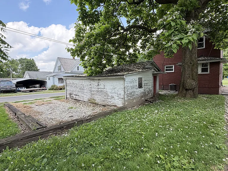 521 Garfield Ave — Photo 28