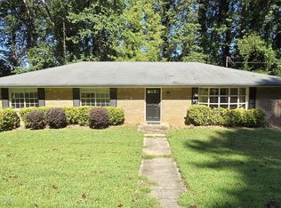 1228 Woodleigh Rd SW, Marietta, GA 30008