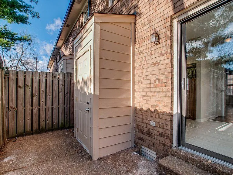 3315 Fairmont Dr #11 — Photo 12
