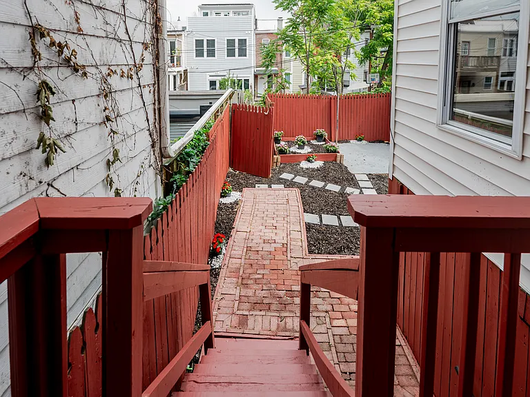 1339 Oak St NW #A — Photo 23