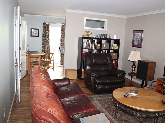 4th image of 5394 Autumnwood Dr