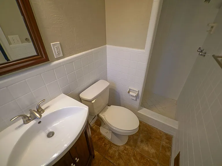 1804 Skyland Dr — Photo 32