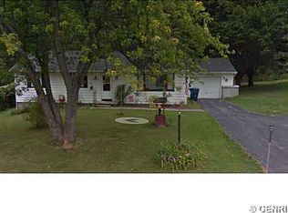 1043 Victor Rd, Macedon, NY 14502