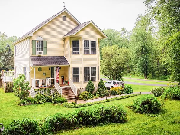 49 Tamarack Rd, Belvidere, NJ 07823