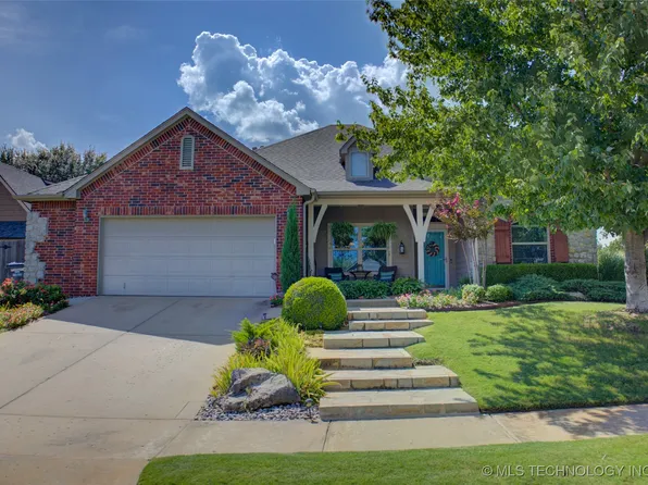11304 S 2nd St, Jenks, OK 74037