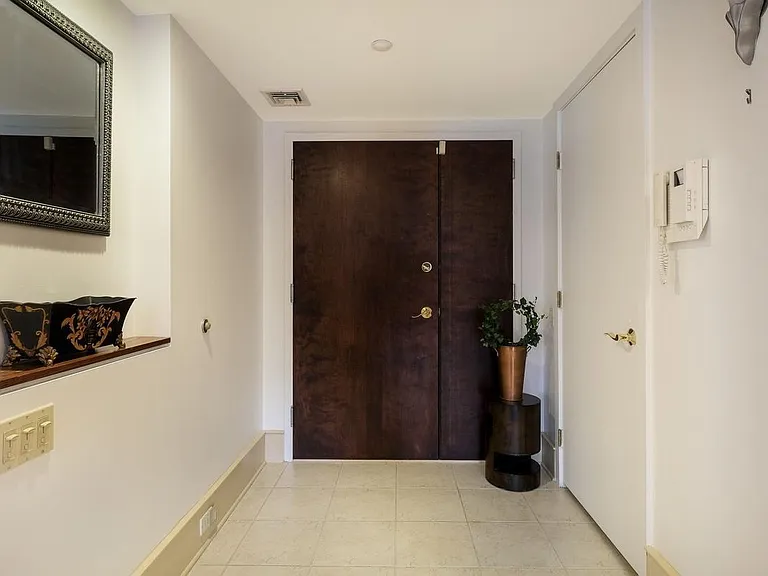1737 Chestnut St #701 — Photo 6