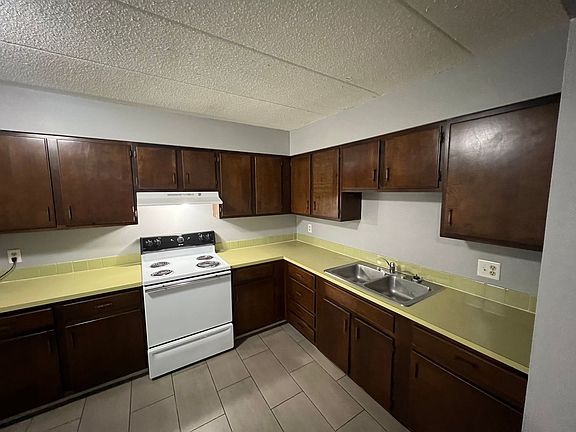 2nd image of 645 S 20th St #15