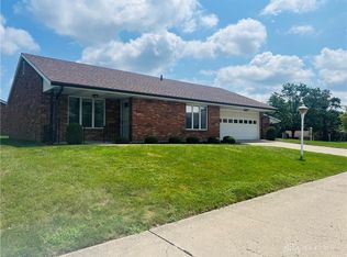 2912 Avery Cir, Springfield, OH 45503