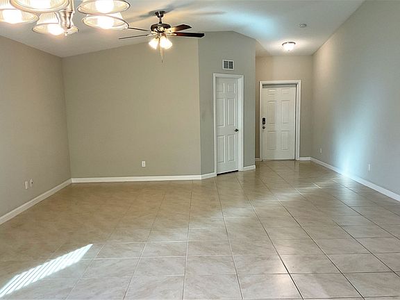 3rd image of 1873 SW Cameo Blvd