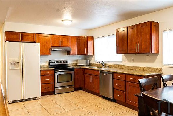 1st image of 147 El Dorado Dr