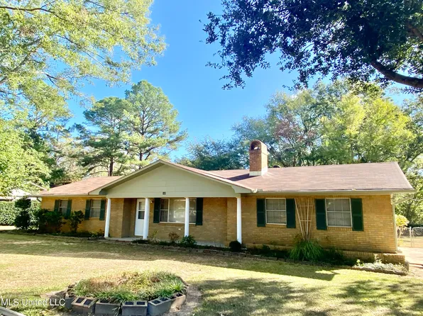 105 Susanne St, Crystal Springs, MS 39059