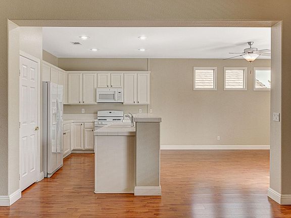 5th image of 9633 Cherry Canyon Ave