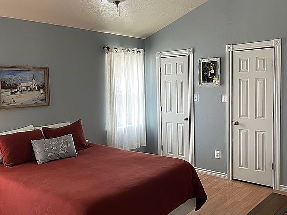 4th image of 7207 NW Cherry Cir