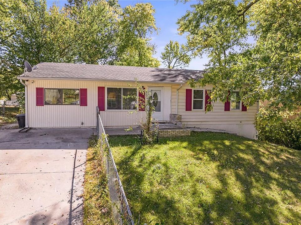 1st image of 8243 Hunter Dr