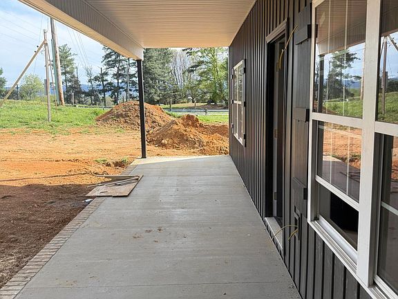 3rd image of 95 Sand Valley Rd