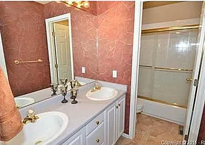 6132 Soaring Dr — Photo 11